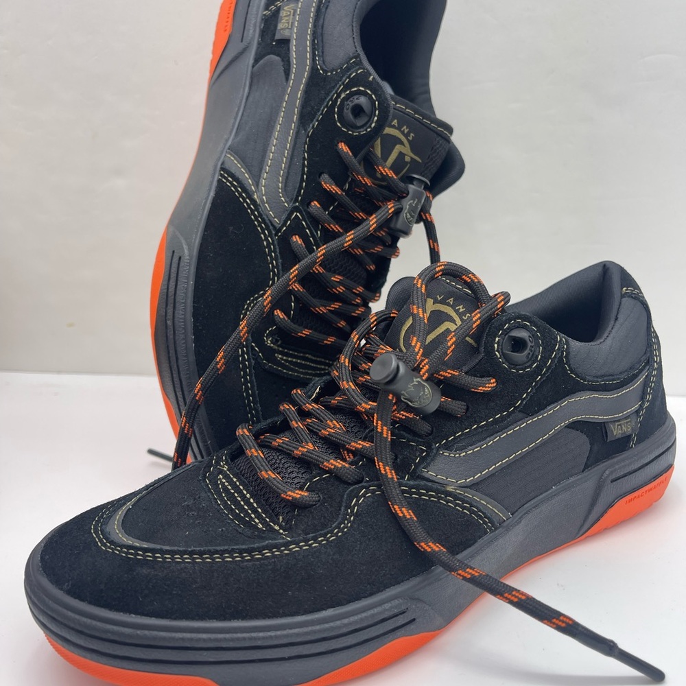 Vans Spitfire Men's Shoes Rowan 2
Spitfire Black/Flame
VN0A2Z3IBFM Sneakers - Picture 14 of 16